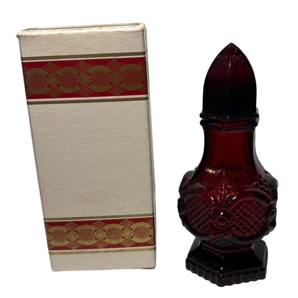 Avon Cape Cod Collection Salt Shaker Heres My Heart Empty 4.5"